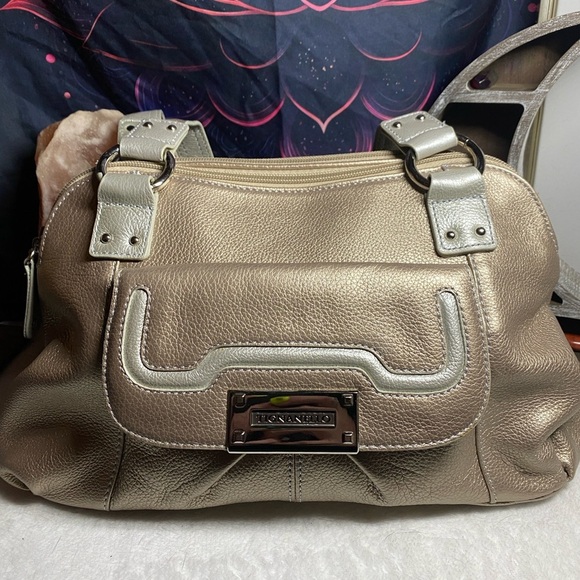 Tignanello Handbags - EUC Champagne Tignanello Shoulder Bag